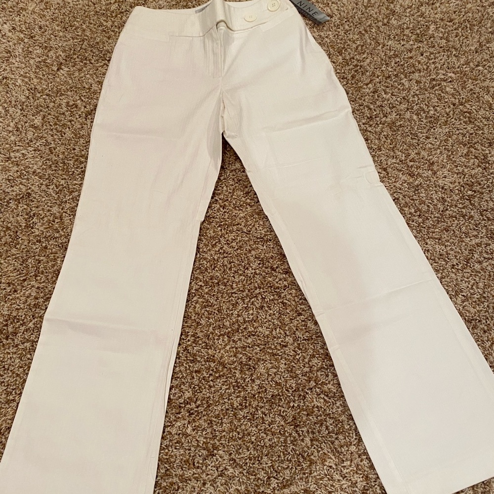 Nine & Co. light weight dress pants.  NWT